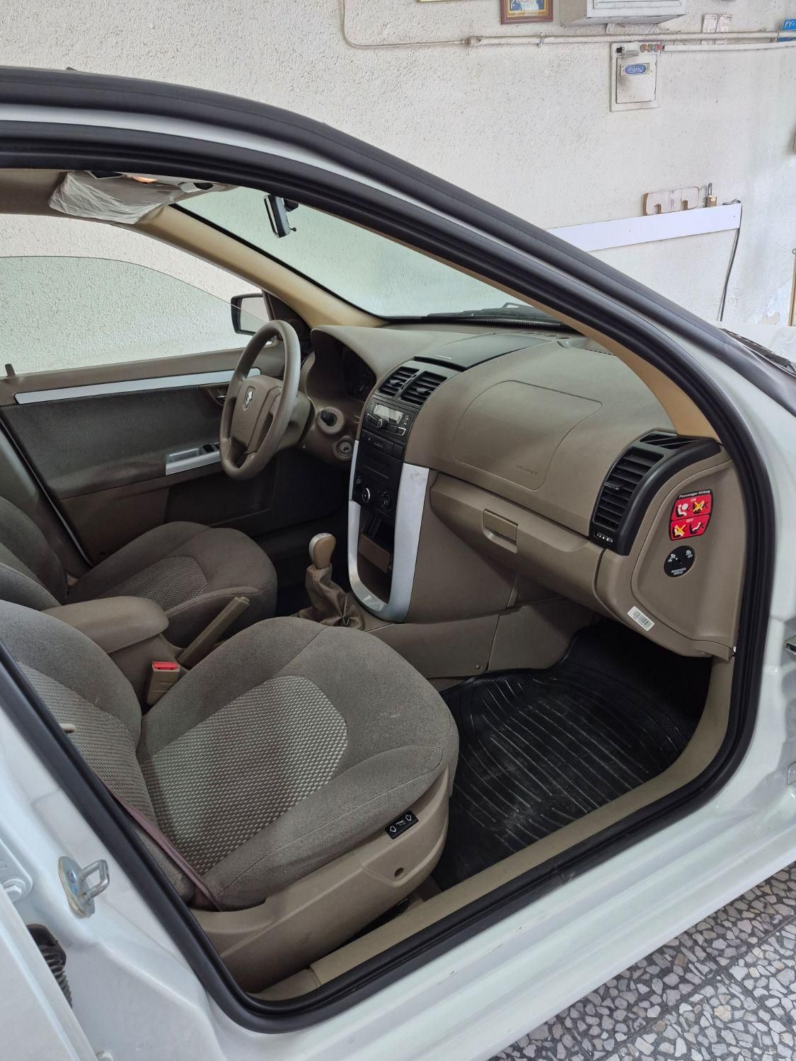سمند LX XU7 - 1401