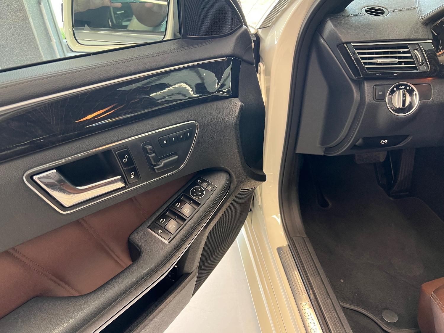 بنز E 300 - 2012
