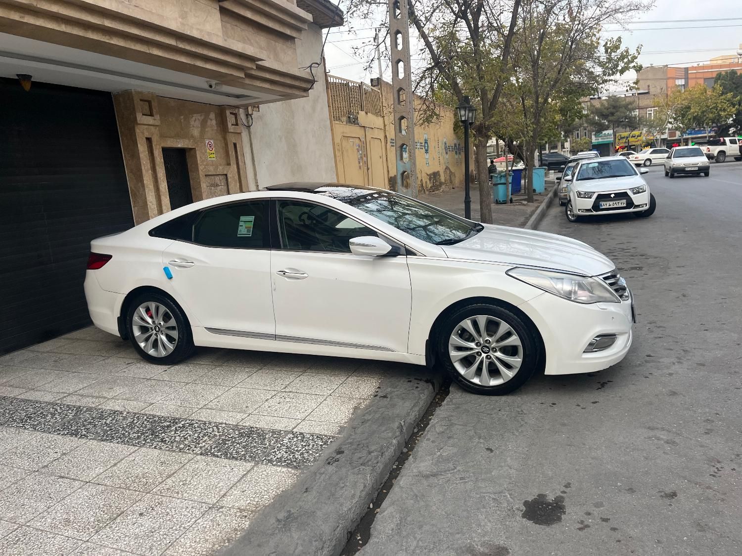 هیوندای آزرا (گرنجور) 3000cc - 2013