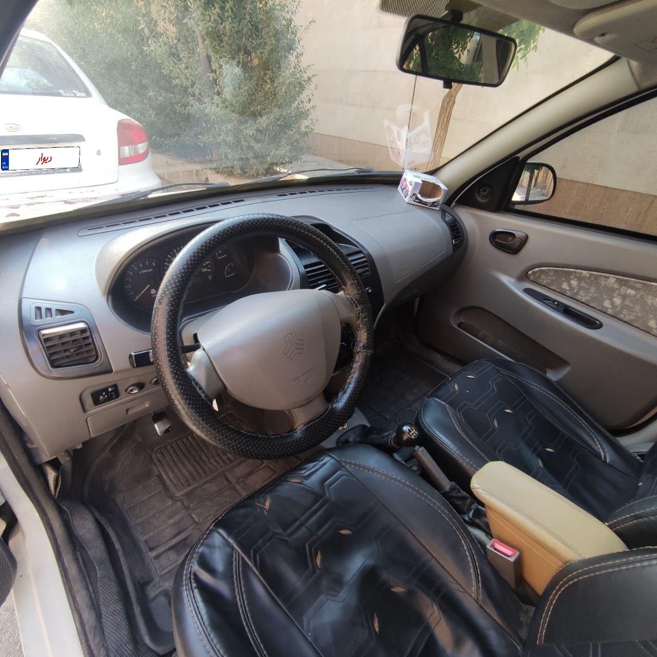 تیبا صندوق دار SX - 1393