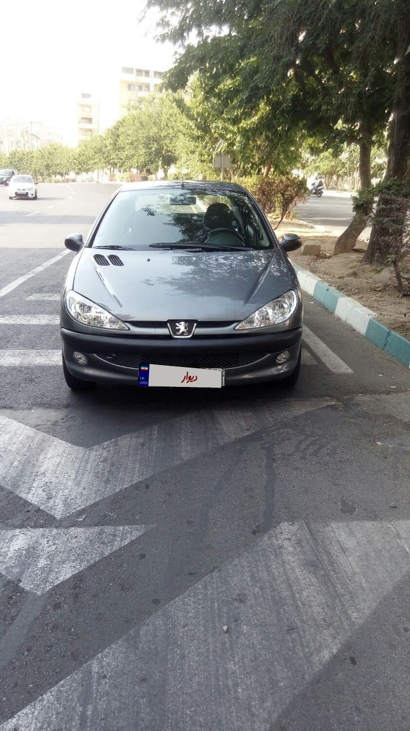 پژو ۲۰۶ صندوق دار v8 - 1394