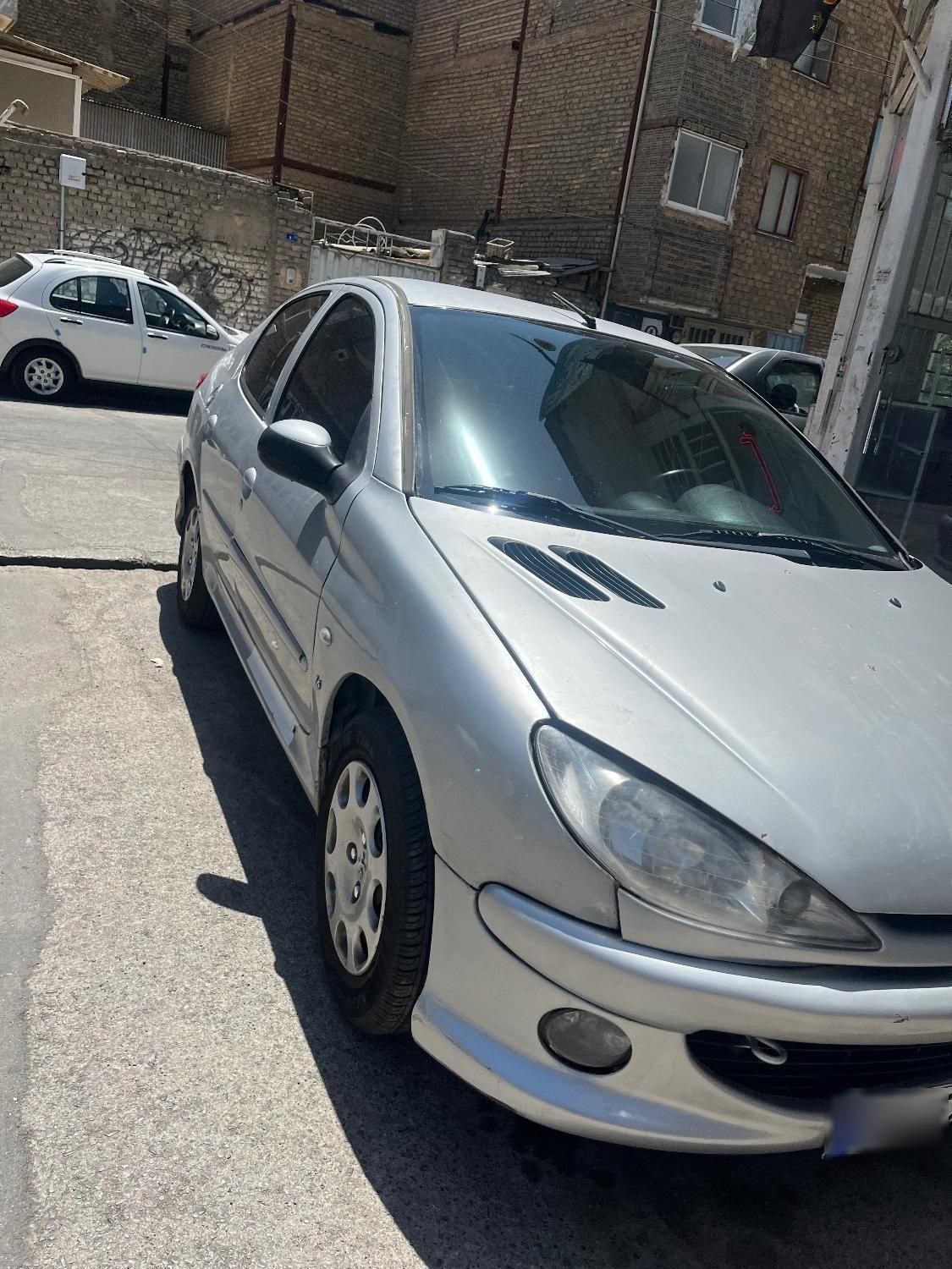 پژو ۲۰۶ صندوق دار v8 - 1386