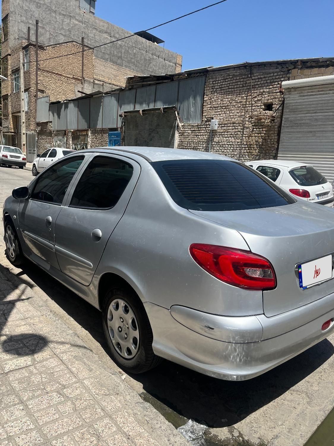 پژو ۲۰۶ صندوق دار v8 - 1386