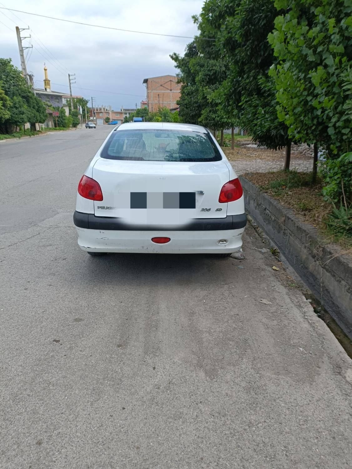 پژو ۲۰۶ صندوق دار v8 - 1395