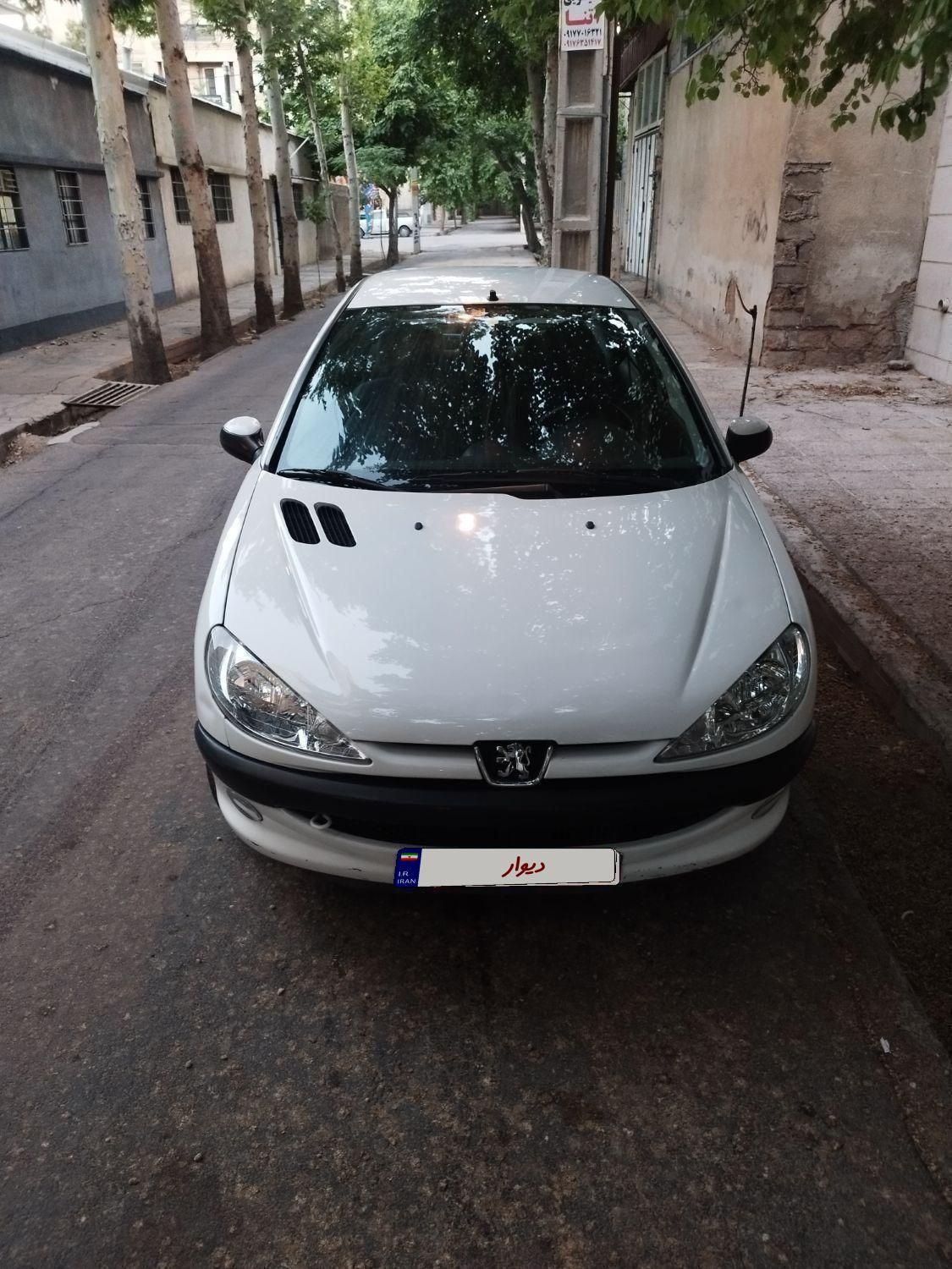 پژو ۲۰۶ صندوق دار v8 - 1396