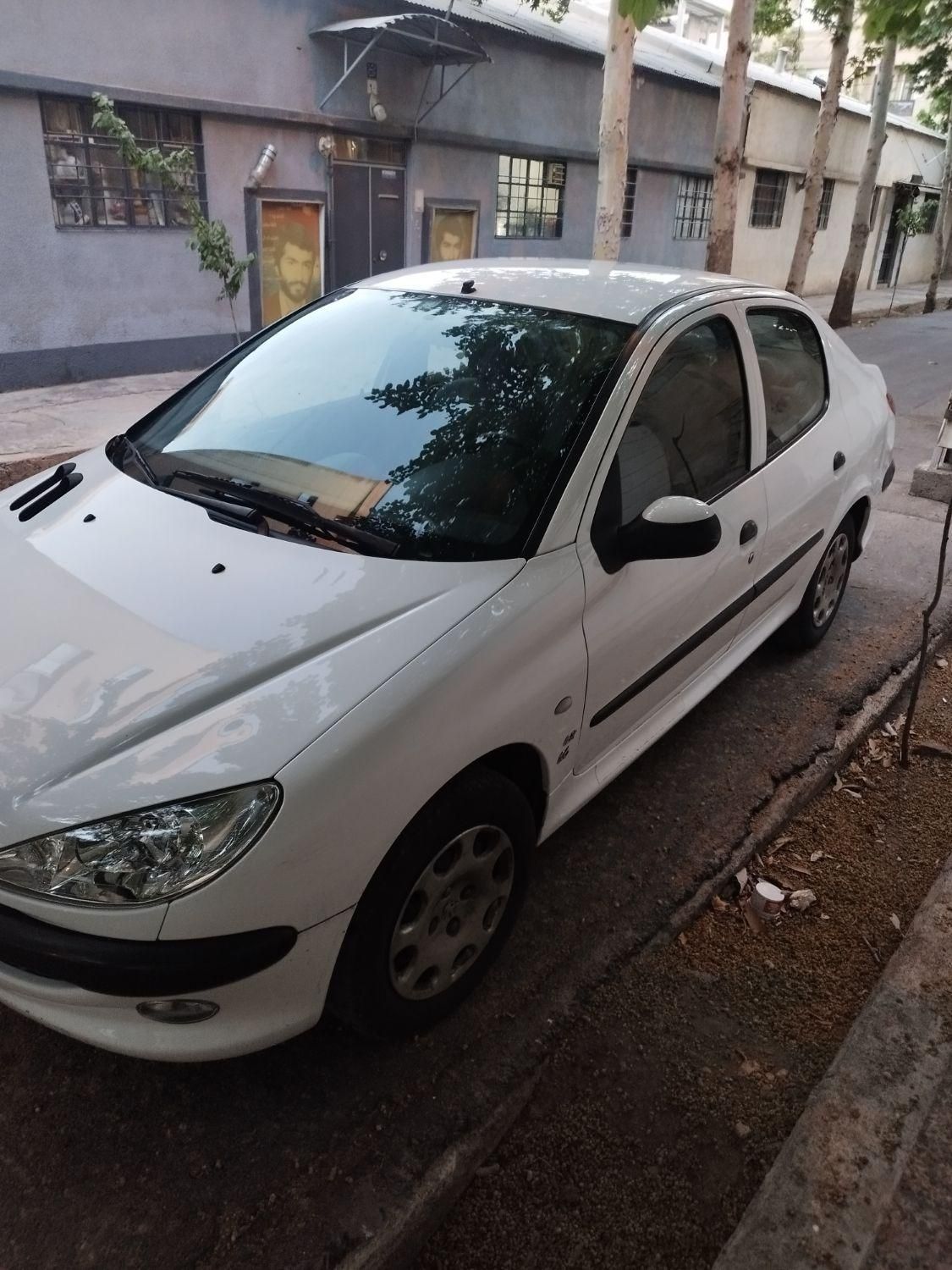 پژو ۲۰۶ صندوق دار v8 - 1396