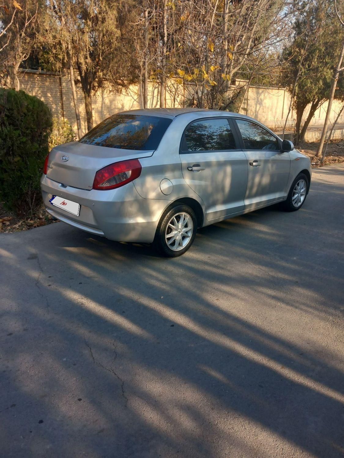 ام وی ام 315 صندوقدار ساده دنده ای - 1393