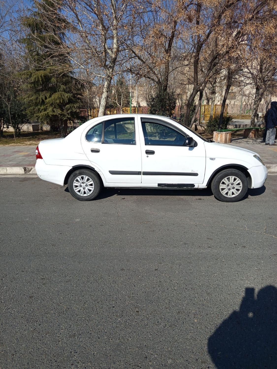 تیبا صندوق دار SX - 1393