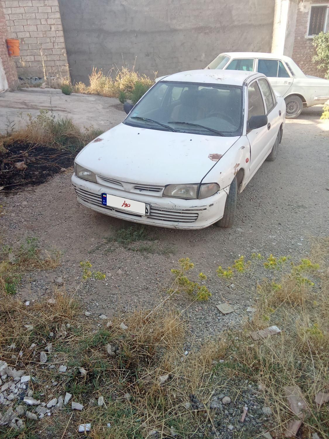 میتسوبیشی لنسر 1.6 لیتر دنده ای - 1993