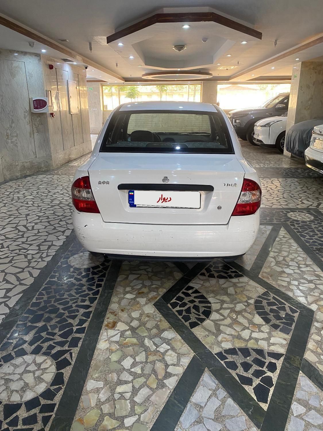 تیبا صندوق دار SX - 1394