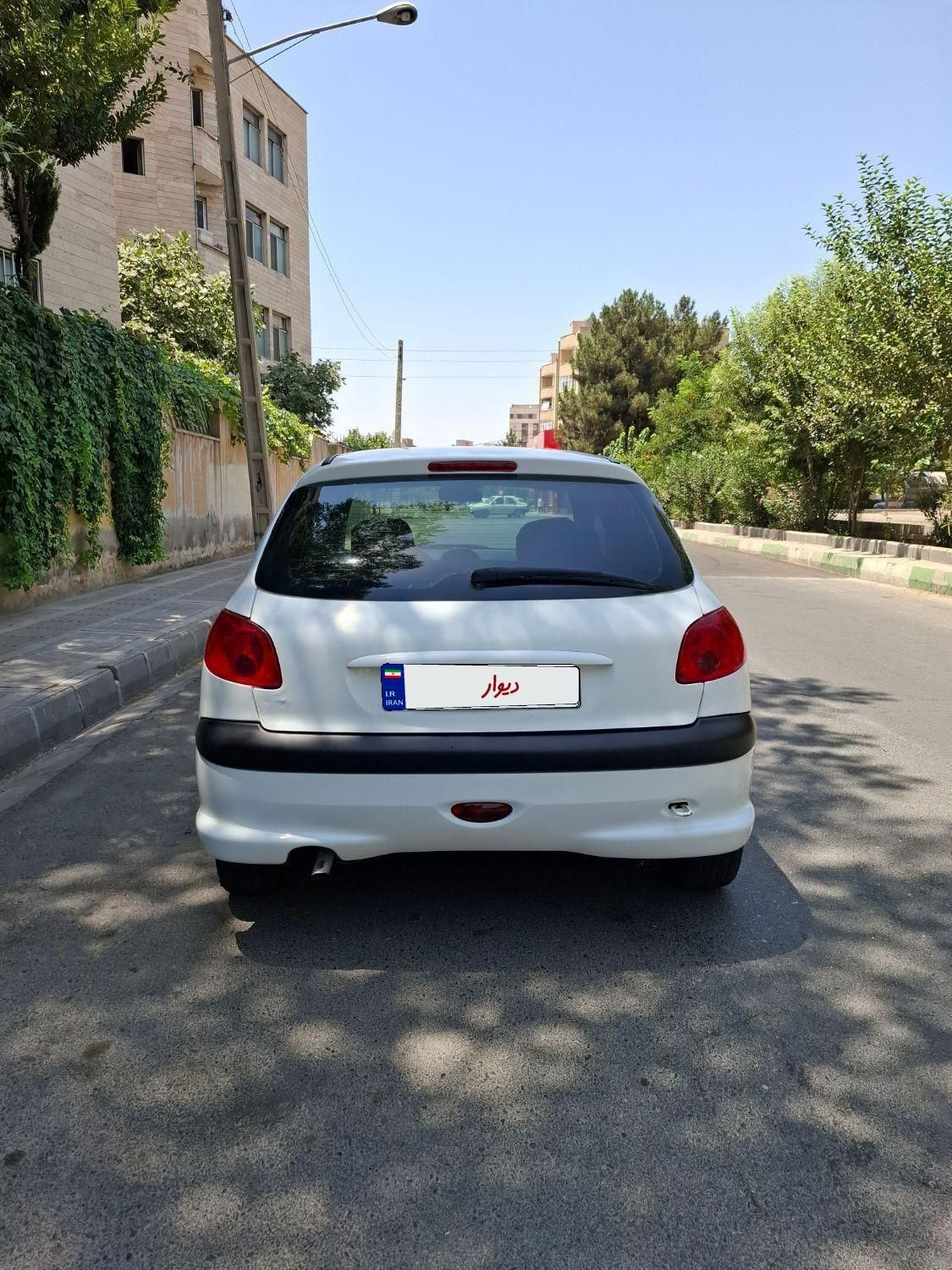پژو 206 تیپ 2 - 1390