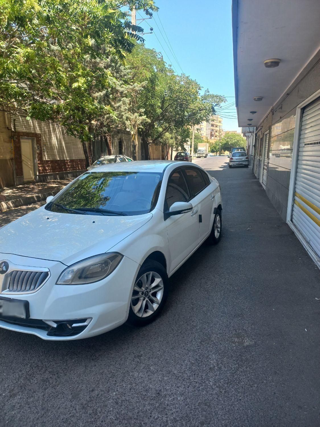 برلیانس H330 دنده‌ای 1500 - 1396