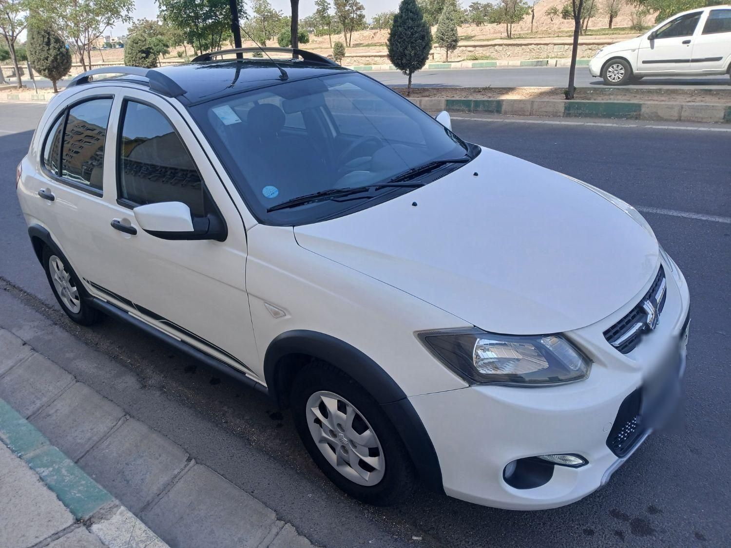 کوییک R دنده‌ای - 1402