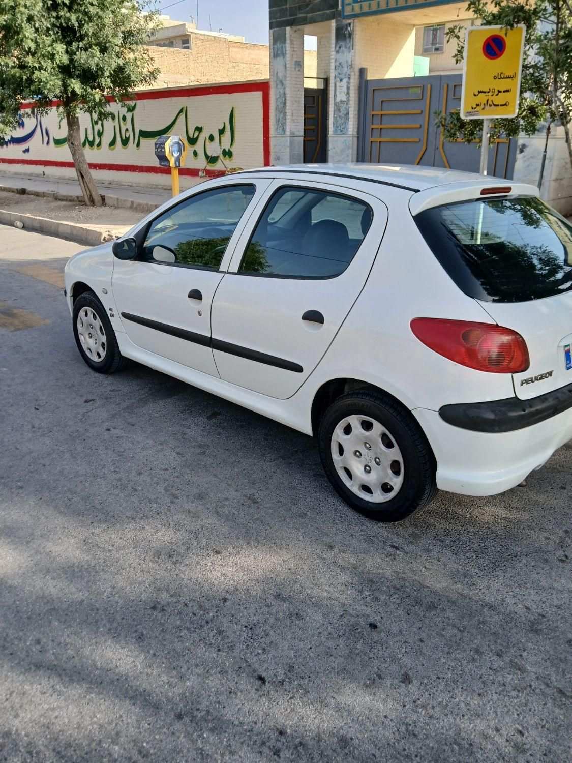 پژو 206 تیپ 3 - 1394