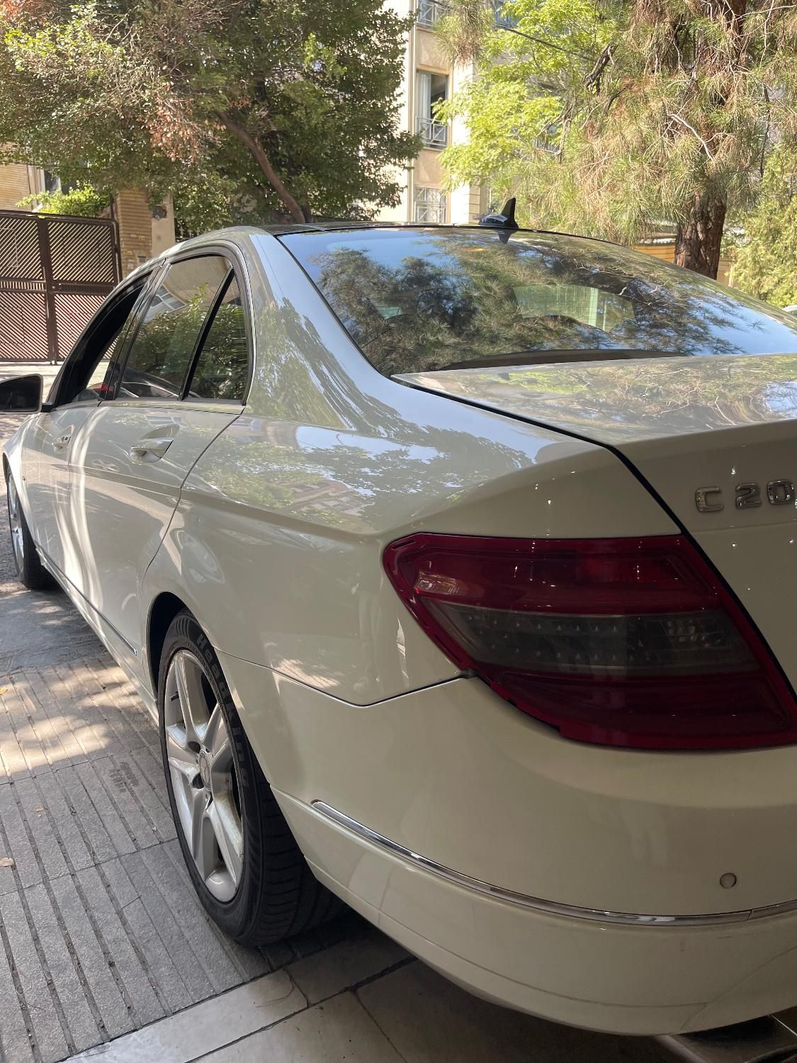 بنز C 200 - 2010