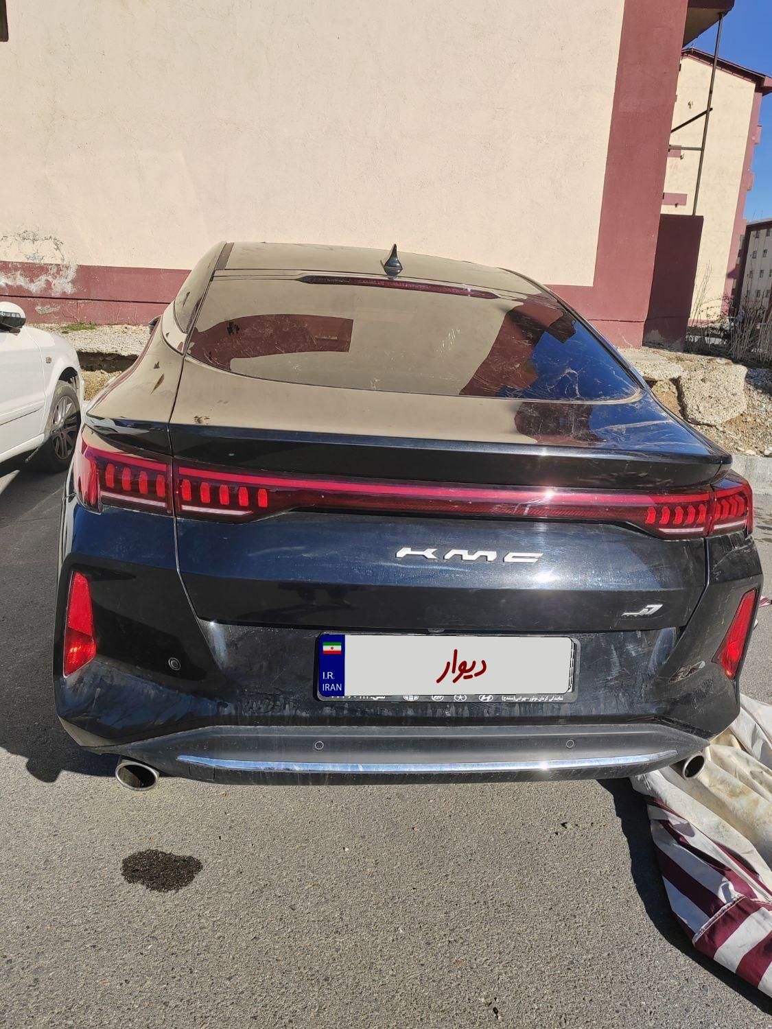 خودرو کی ام سی، J7 آگهی ann_19450329