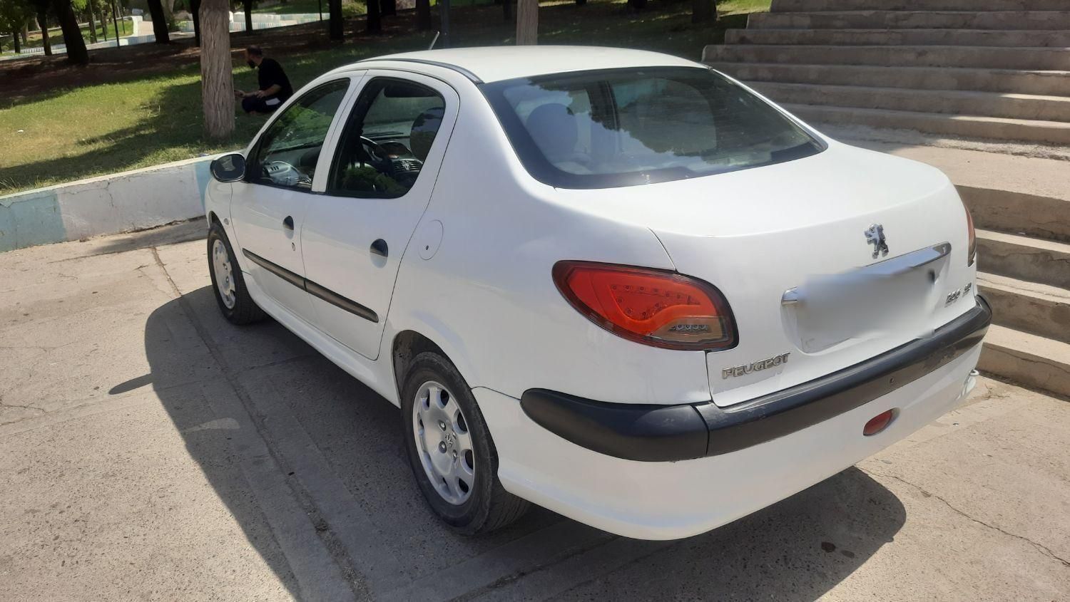 پژو ۲۰۶ صندوق دار v8 - 1388