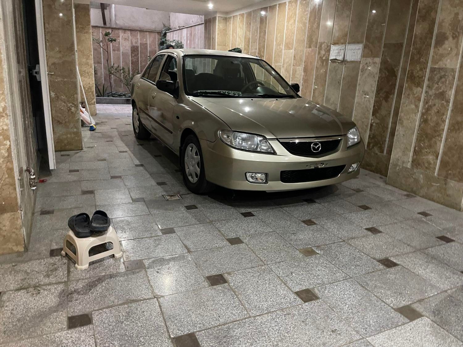 خودرو مزدا، 323 آگهی ann_19450522