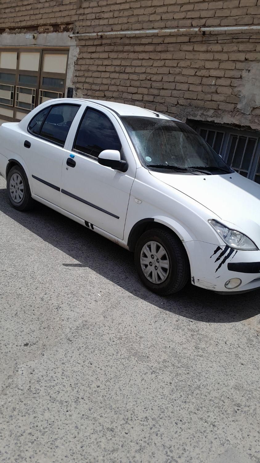 تیبا صندوق دار SX - 1400