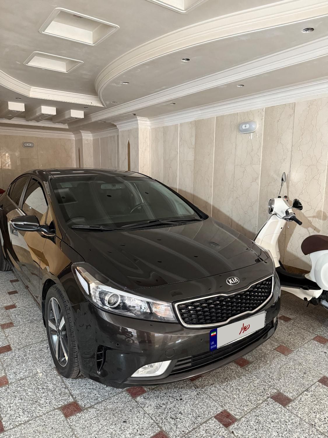 کیا سراتو 2.0 لیتر اتوماتیک GT لاین - 2017