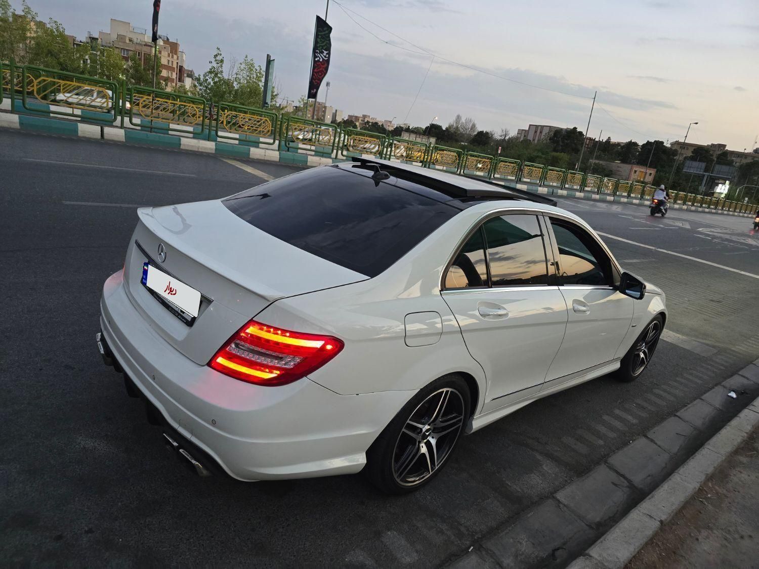 بنز C 200 - 2011