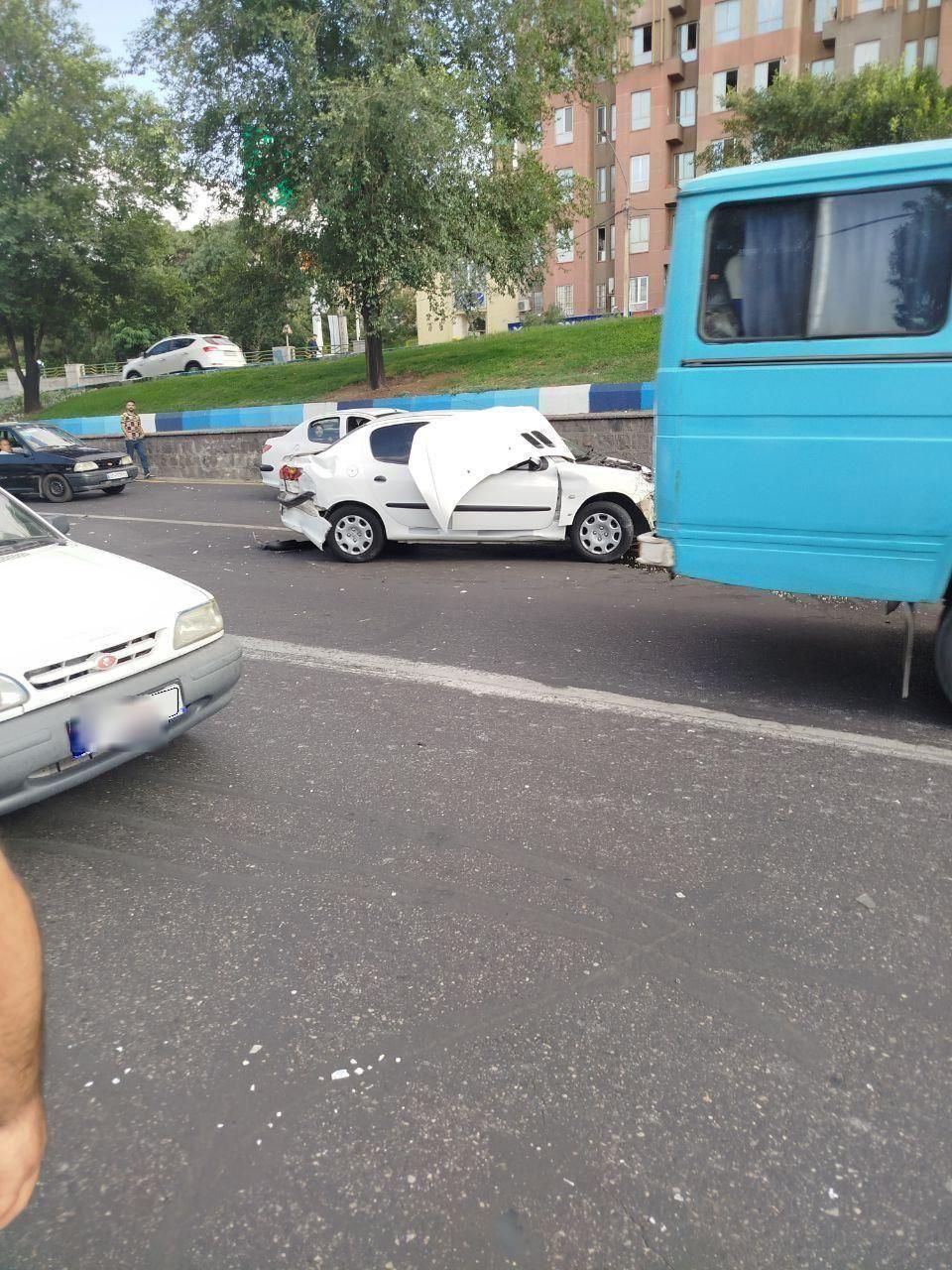 پژو ۲۰۶ صندوق دار v8 - 1391