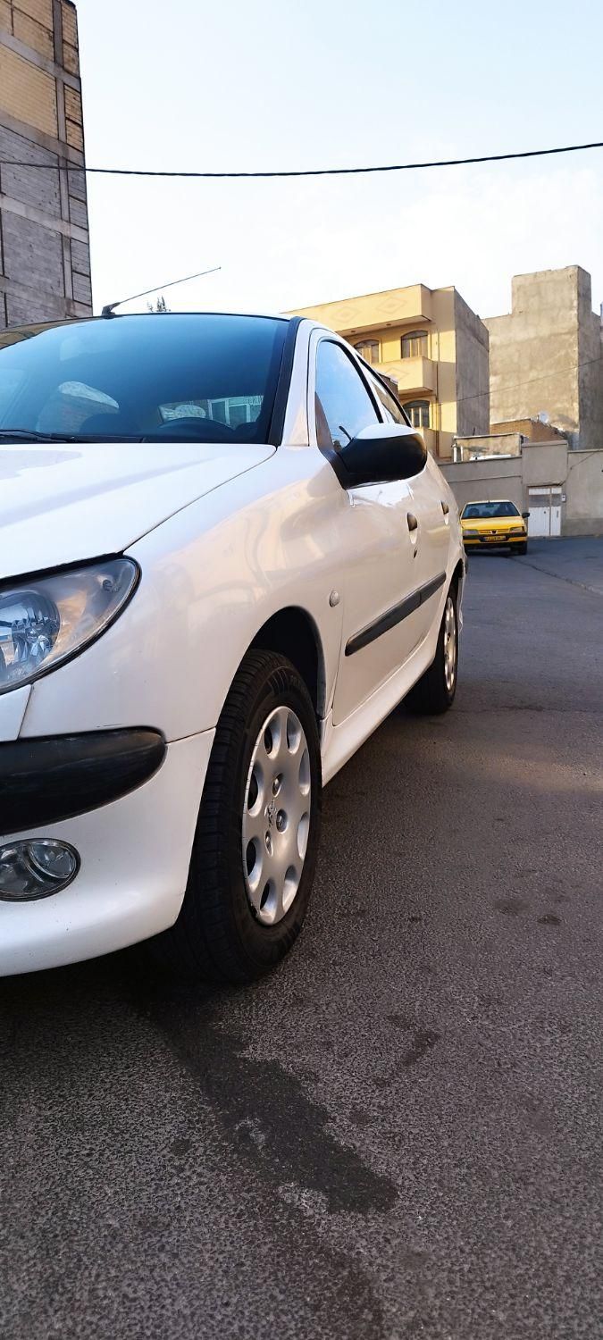 پژو ۲۰۶ صندوق دار v8 - 1395