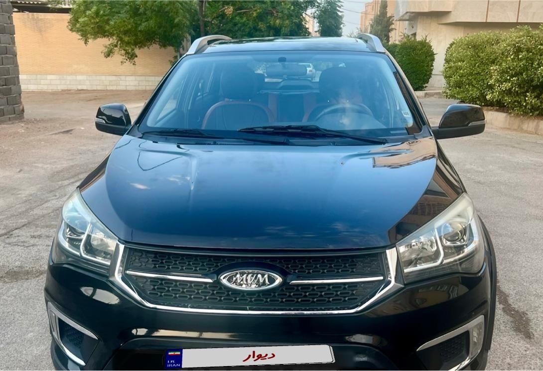 ام وی ام X22 دنده‌ای لاکچری - 1396