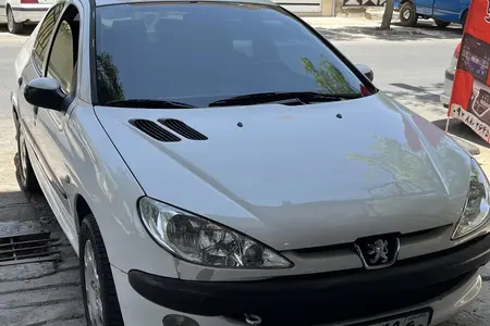 پژو ۲۰۶ صندوق دار v8 - 1393