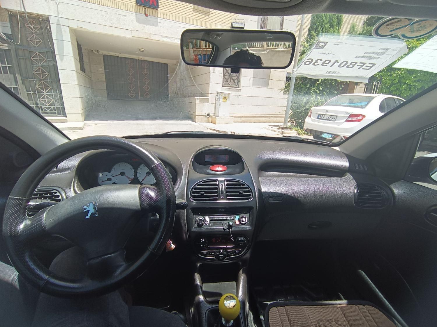 پژو ۲۰۶ صندوق دار v8 - 1394