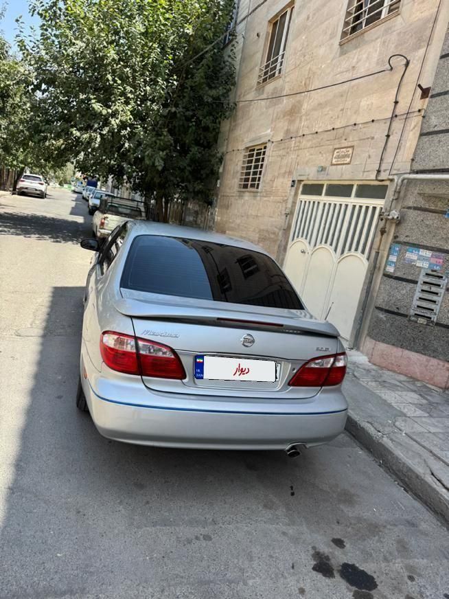نیسان ماکسیما دنده‌ای - 1381