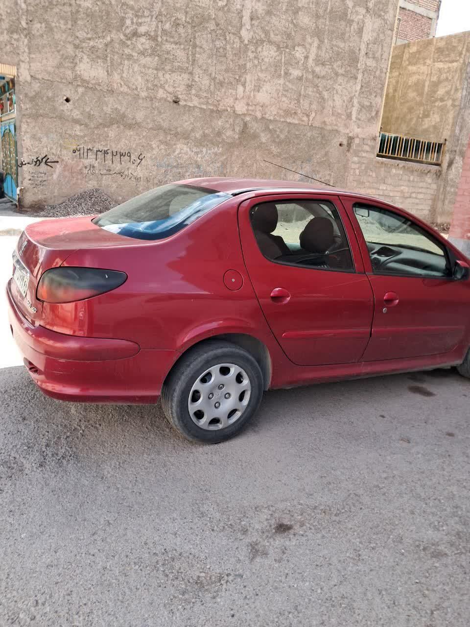 پژو ۲۰۶ صندوق دار v8 - 1390