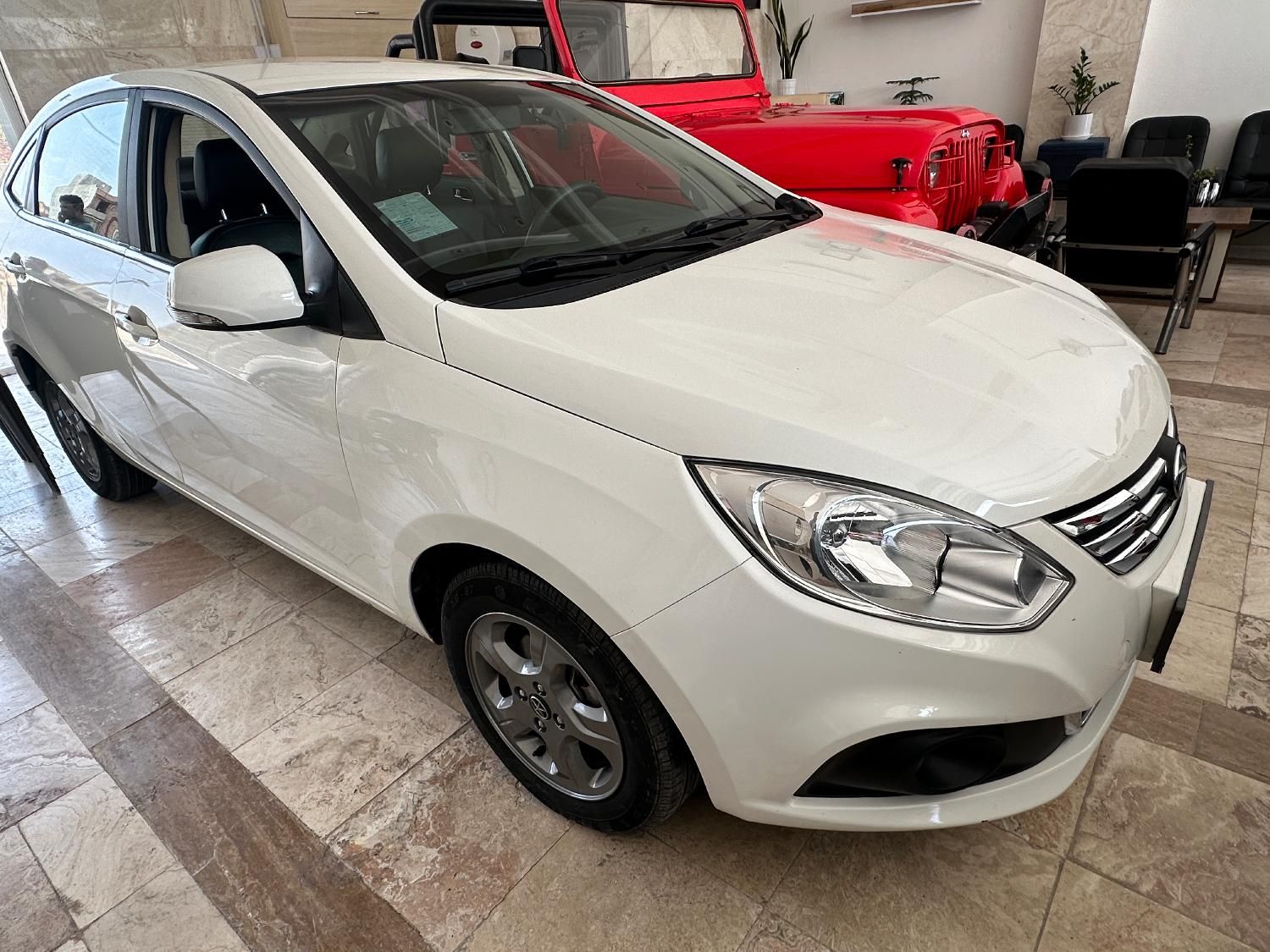 جک J4 اتوماتیک ساده - 1401