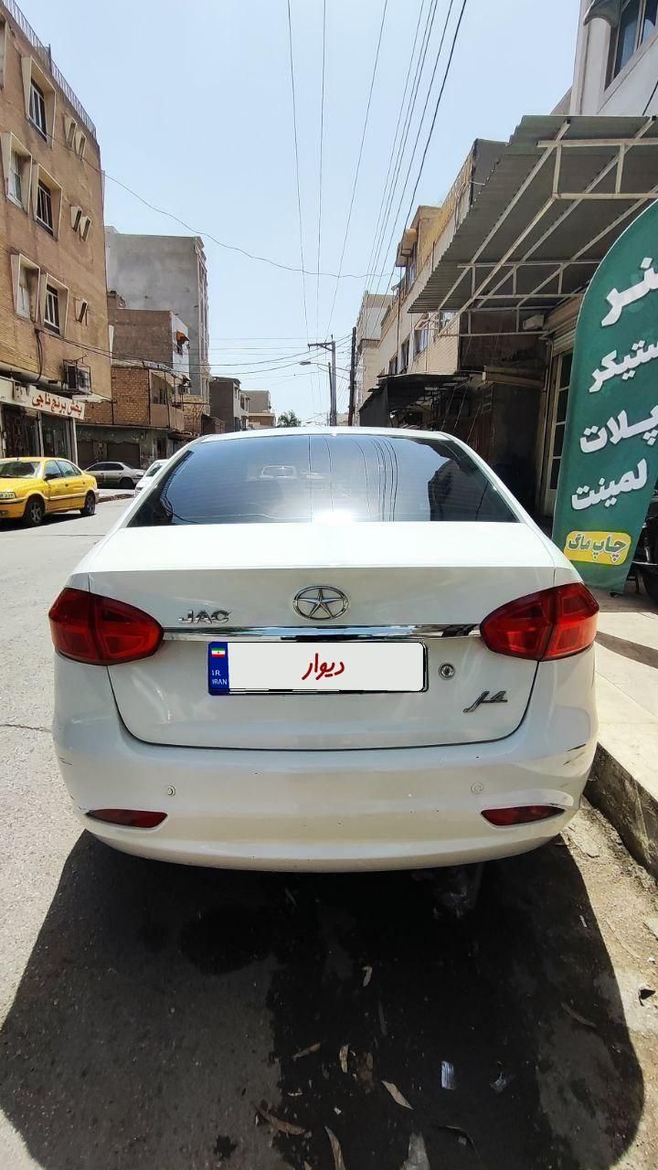 جک J4 اتوماتیک ساده - 1402