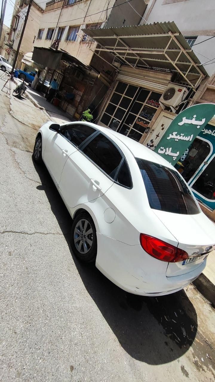 جک J4 اتوماتیک ساده - 1402