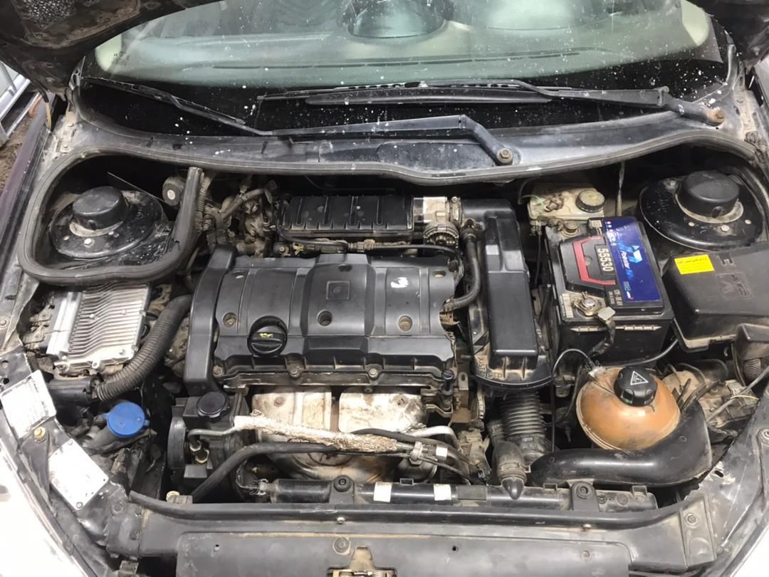 پژو ۲۰۶ صندوق دار v8 - 1390