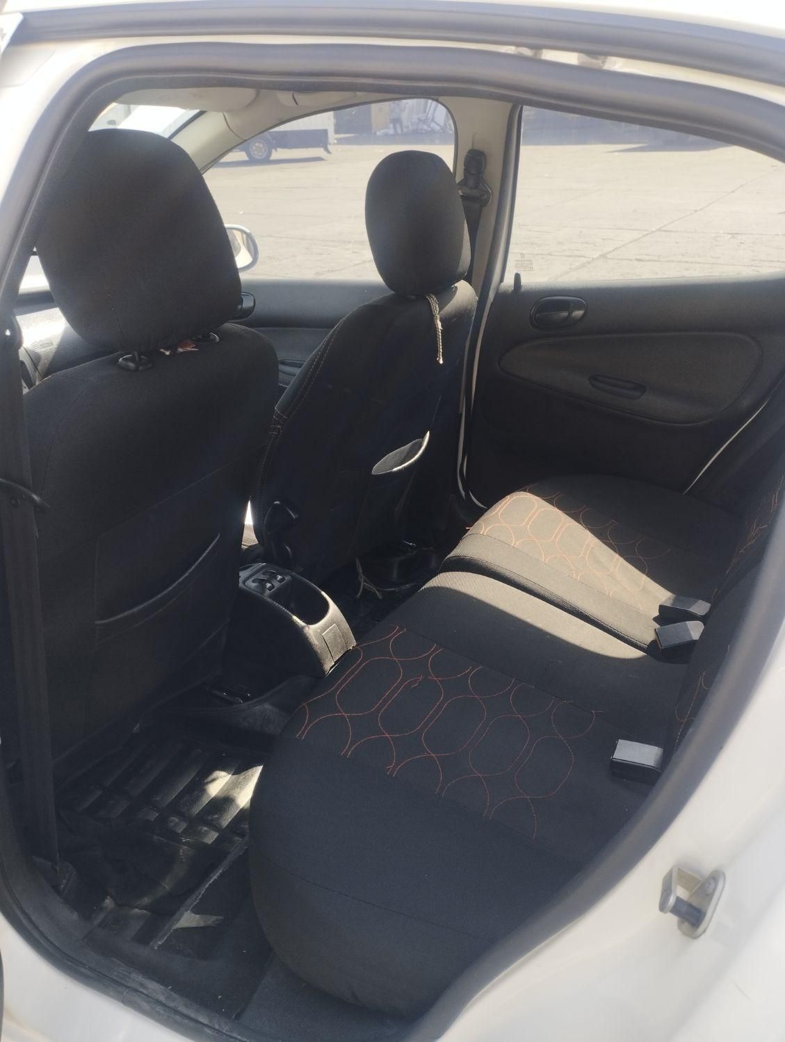 پژو ۲۰۶ صندوق دار v8 - 1399