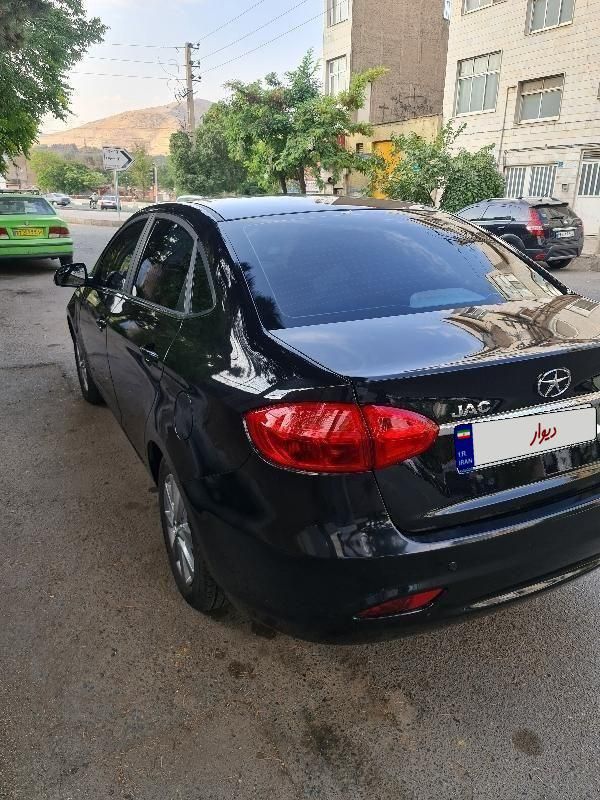 جک J4 اتوماتیک ساده - 1403
