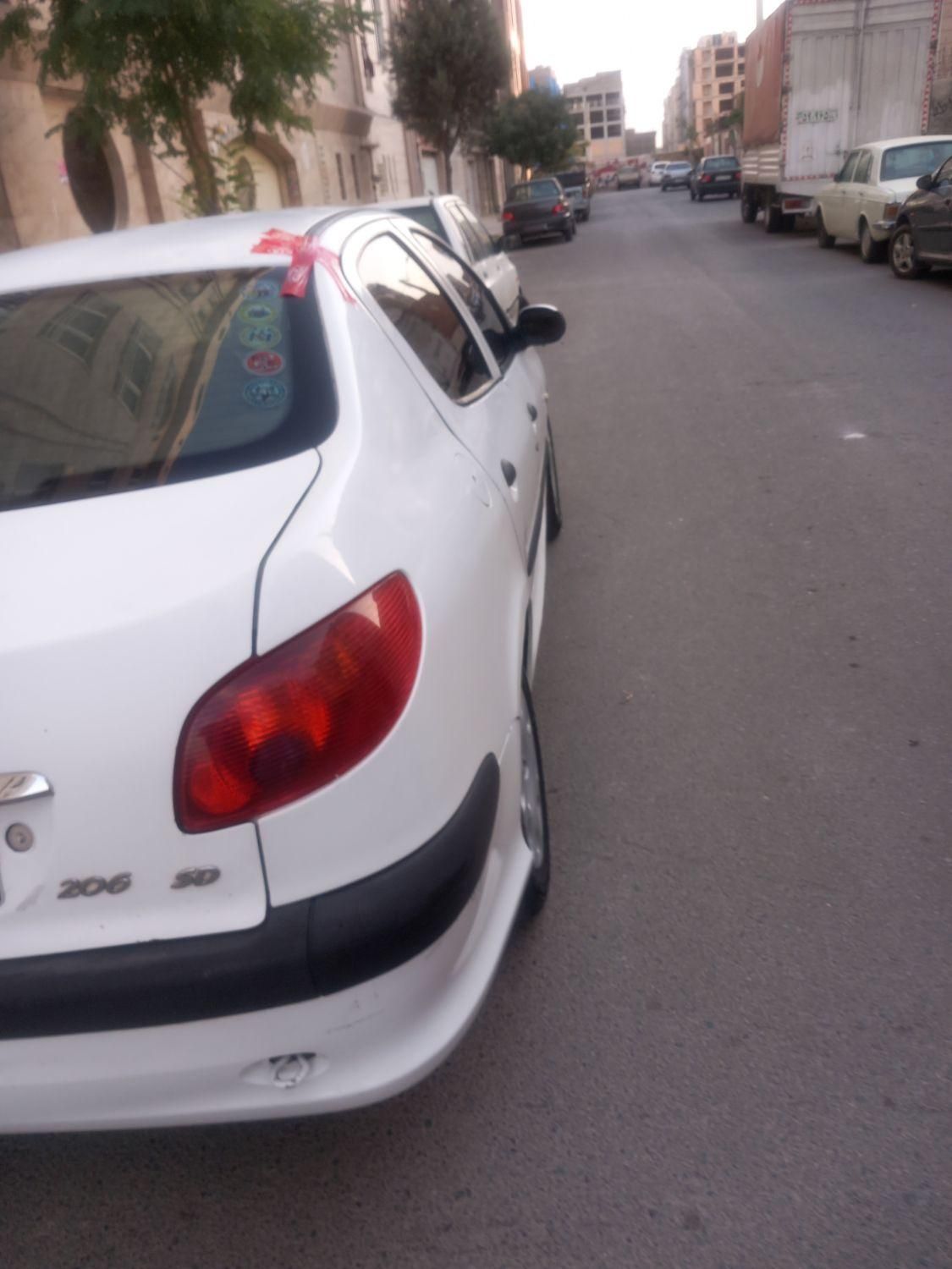 پژو ۲۰۶ صندوق دار v8 - 1389