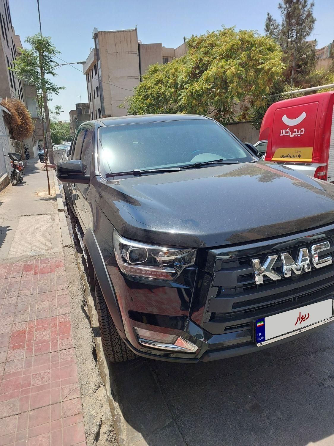خودرو کی ام سی، T8 آگهی ann_19452220