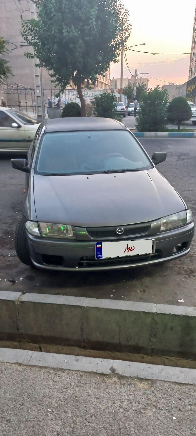 مزدا 323 F - 1379