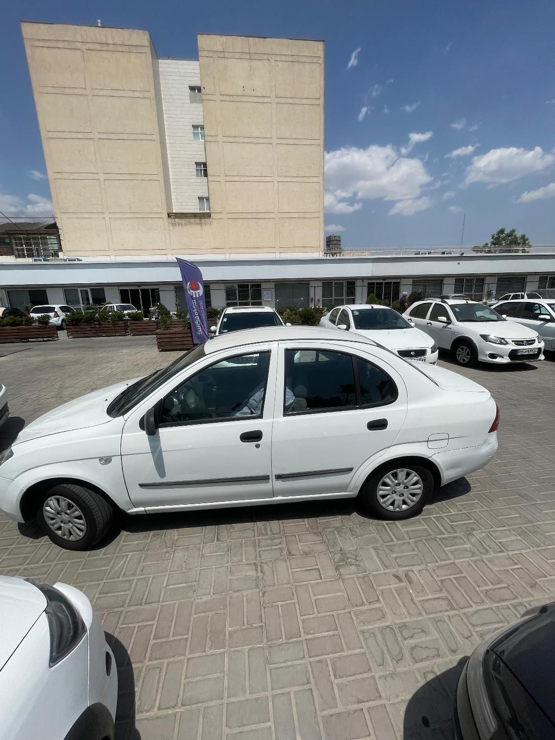 تیبا صندوق دار SX - 1400