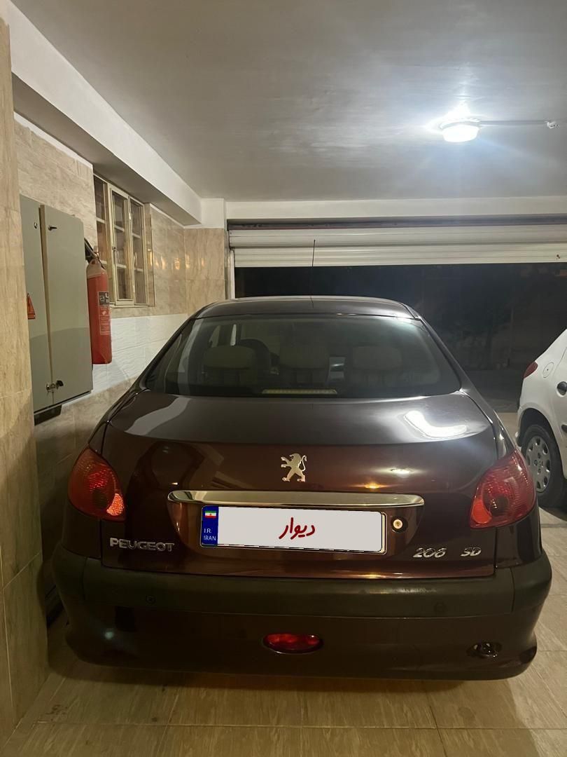 پژو ۲۰۶ صندوق دار v8 - 1394
