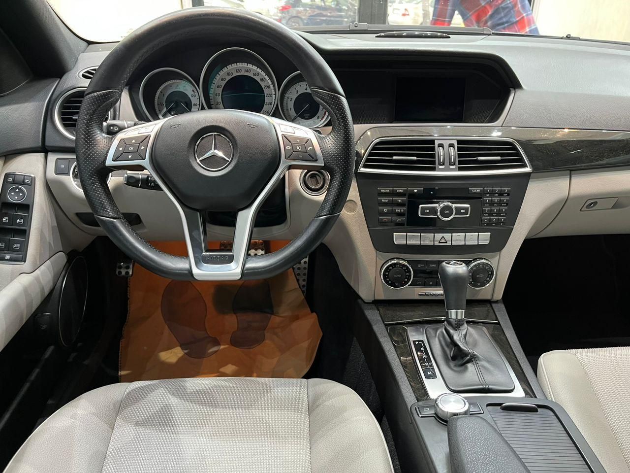 بنز C 200 - 2013