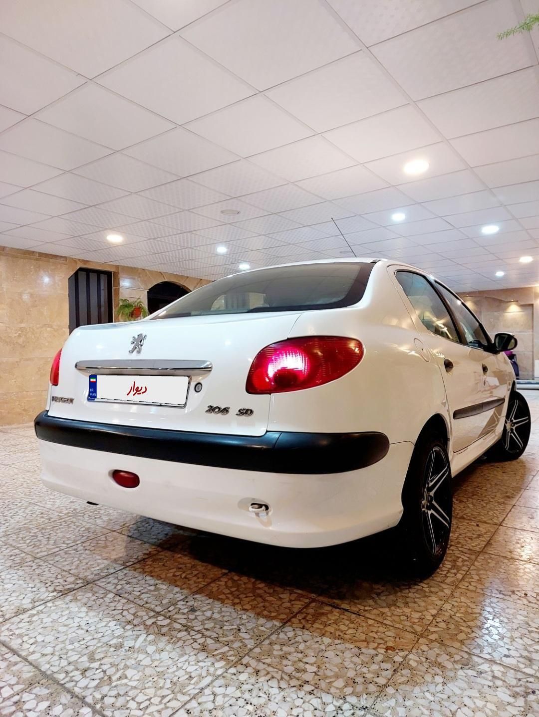 پژو ۲۰۶ صندوق دار v8 - 1390