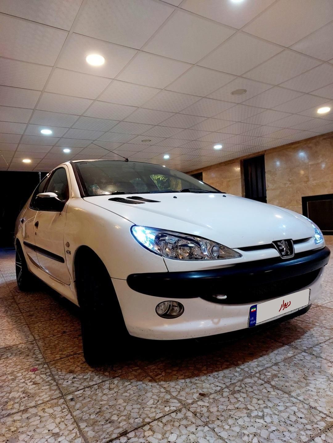 پژو ۲۰۶ صندوق دار v8 - 1390