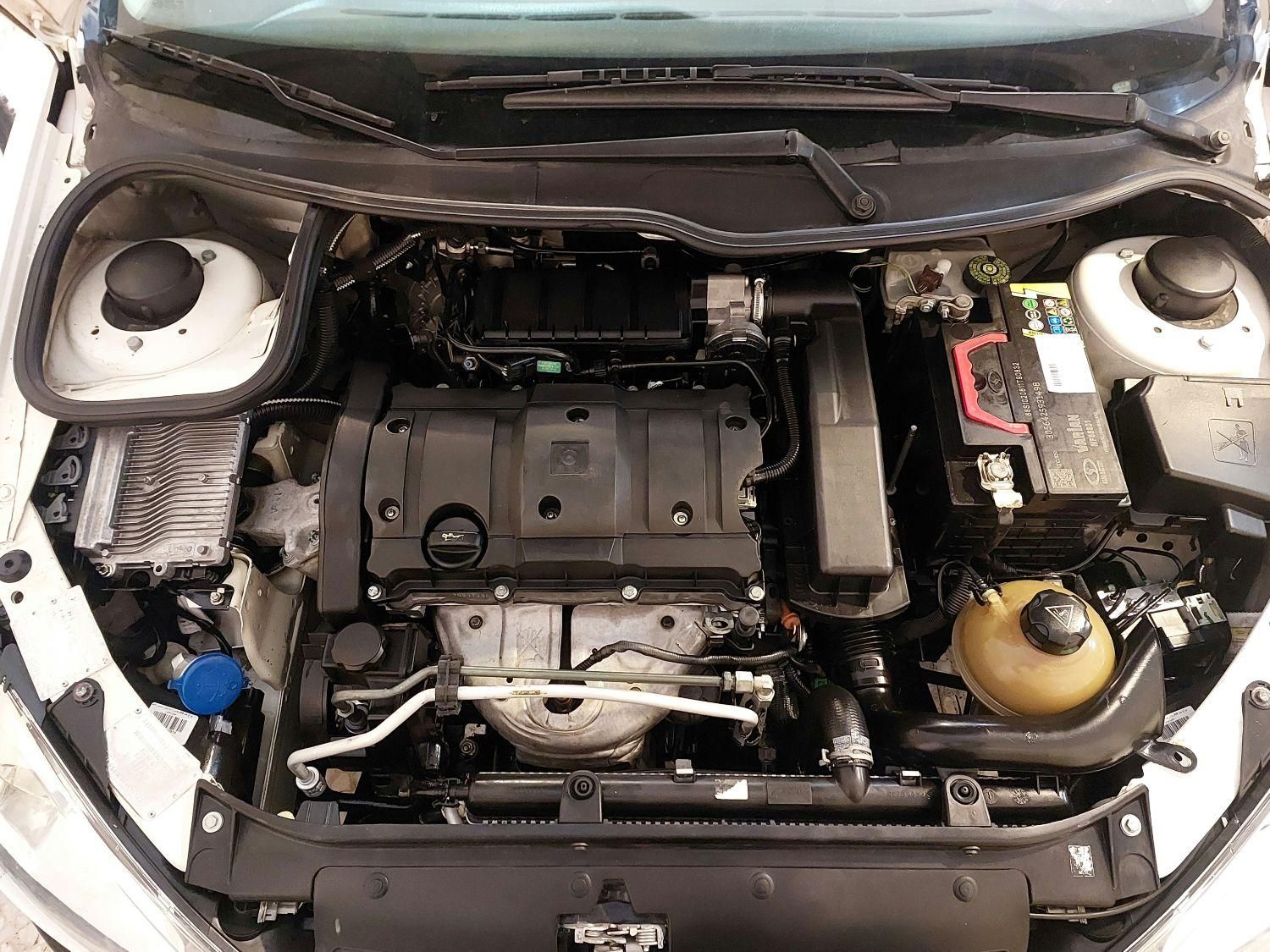پژو ۲۰۶ صندوق دار v8 - 1390