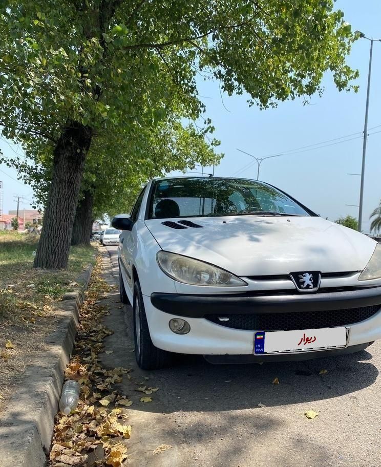 پژو ۲۰۶ صندوق دار v8 - 1390