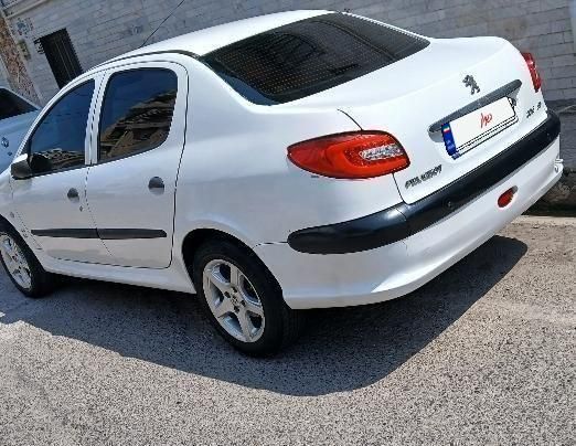 پژو ۲۰۶ صندوق دار v8 - 1392