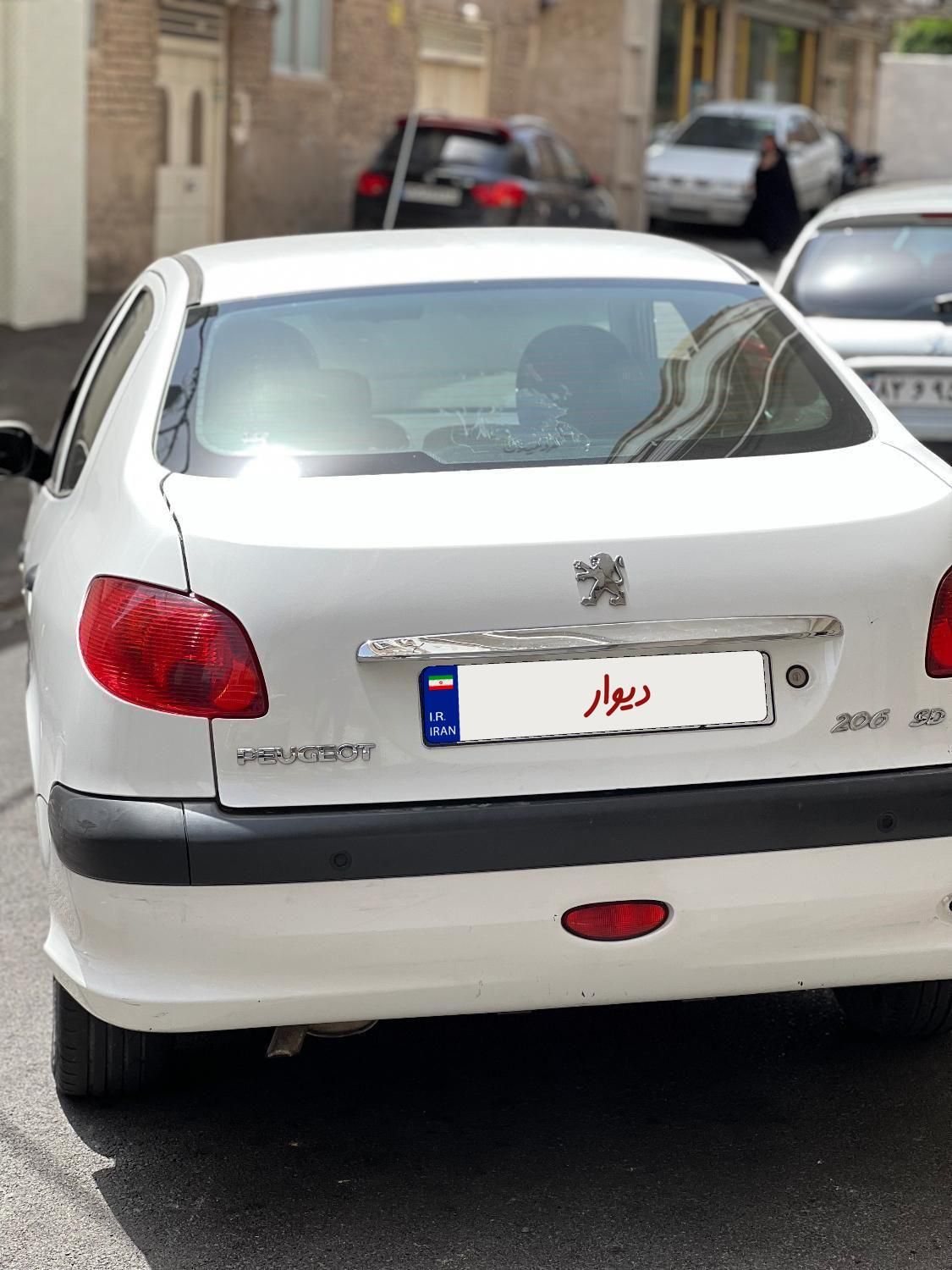 پژو ۲۰۶ صندوق دار v8 - 1399